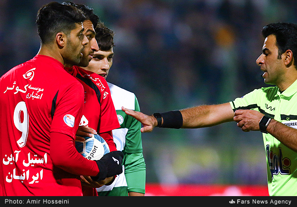 ذوب آهن ۱ - پرسپولیس ۰