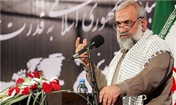 خبرگزاری فارس: استکبار تا 10 سال آینده جایی نخواهد داشت تا ناظر از بین رفتن انقلاب باشد / رئیس جمهور آمریکا حاضر است با دربان وزارت خارجه ایران دست دهد