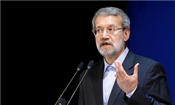 خبرگزاری فارس: باید از برجام حمایت کرد / غربی‌ها هیچگاه ‌به فکر براندازی ایران نباشند / سیاست حوزه اقتصادی پختگی ندارد