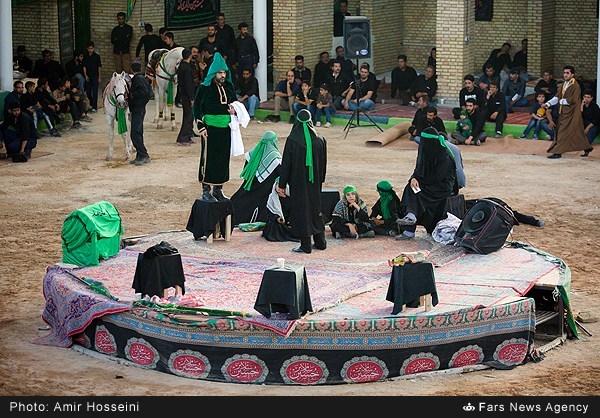 آیین سنتی توزیع غذای نذری در روستای باغملک اصفهان